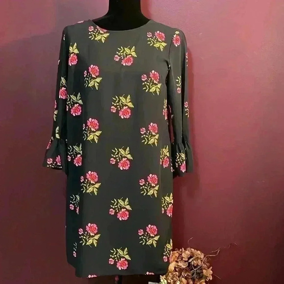 Old Navy Women’s Medium Black Floral Flare 3/4 Sleeve Tunic Shift Dress - Picture 2 of 10